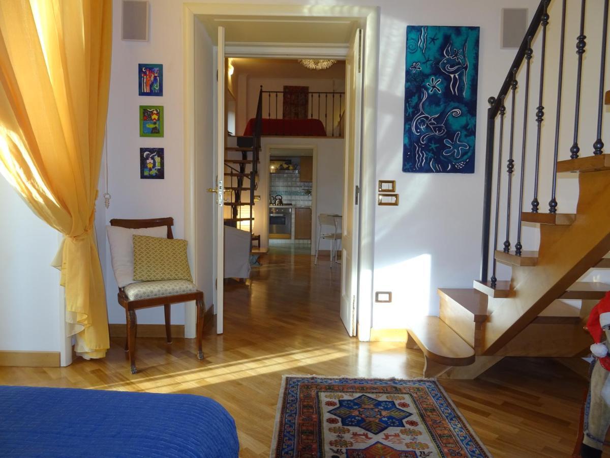 Mezzocannone Holiday House Neapol Zewnętrze zdjęcie